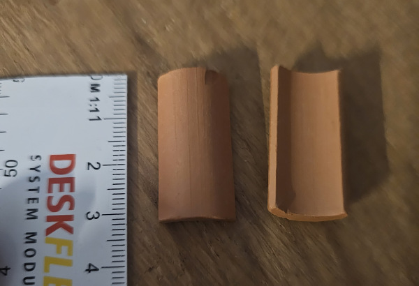 Ziegel Z-19 Firstziegel/Dachziegel