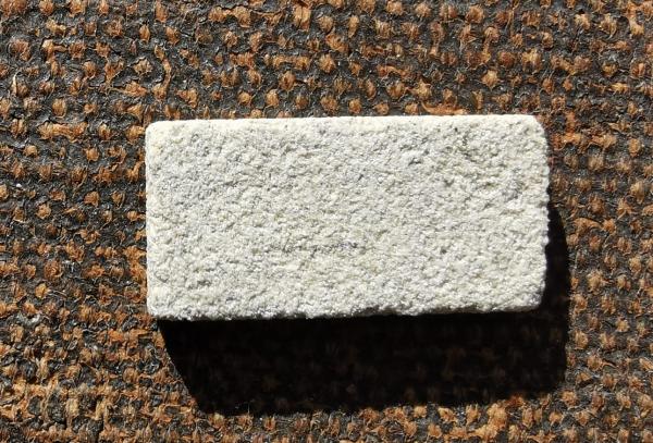 M-ATYP Grau Sandsteinplättchen 25 x 12 x 4mm