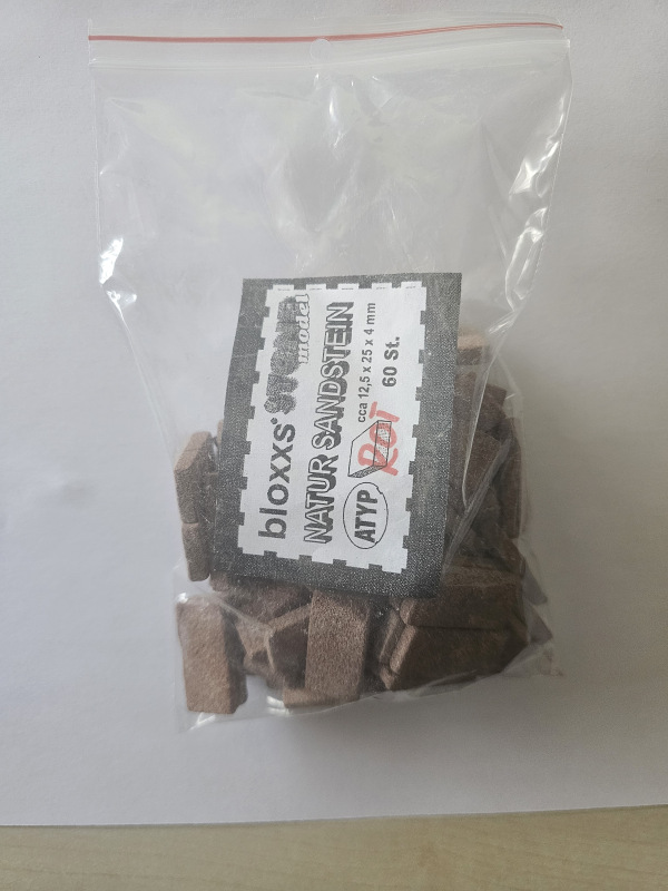 M-ATYP Rot Sandsteinplättchen 25 x 12,5 x 4mm 1